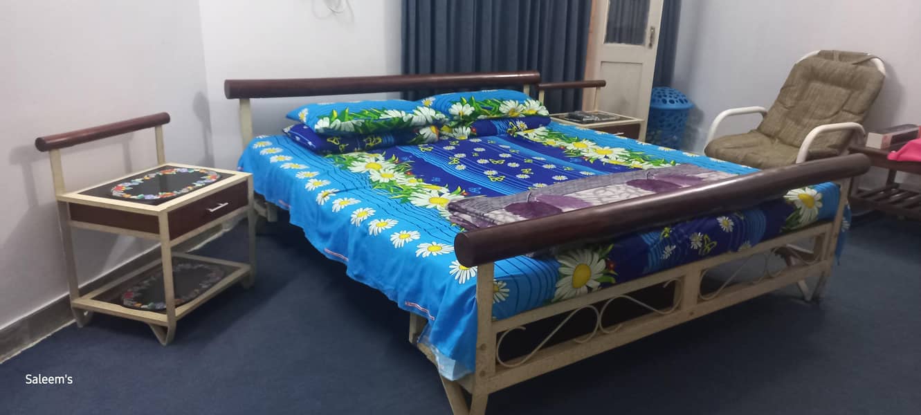 Iron bed 8