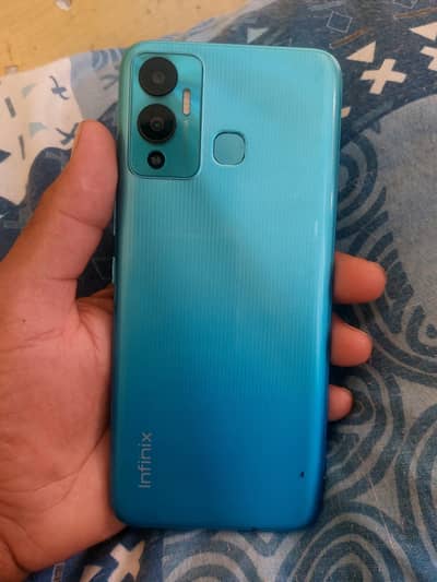 Infinix Hot 12 Play