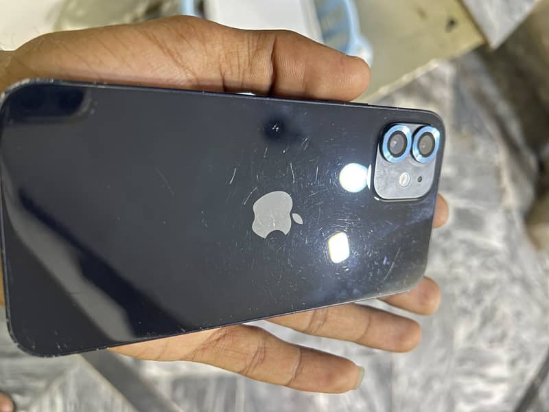 Apple iPhone 12 5