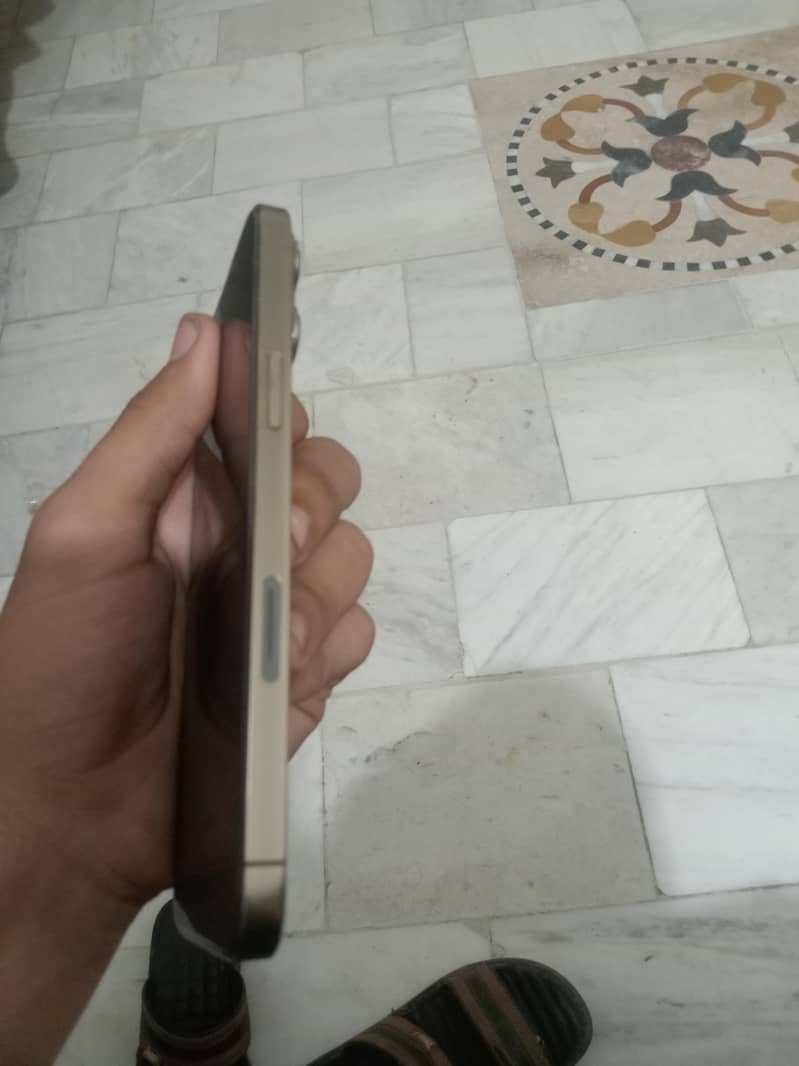 Apple iPhone 13 Pro Max 3
