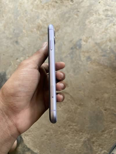 iPhone 11 PTA
