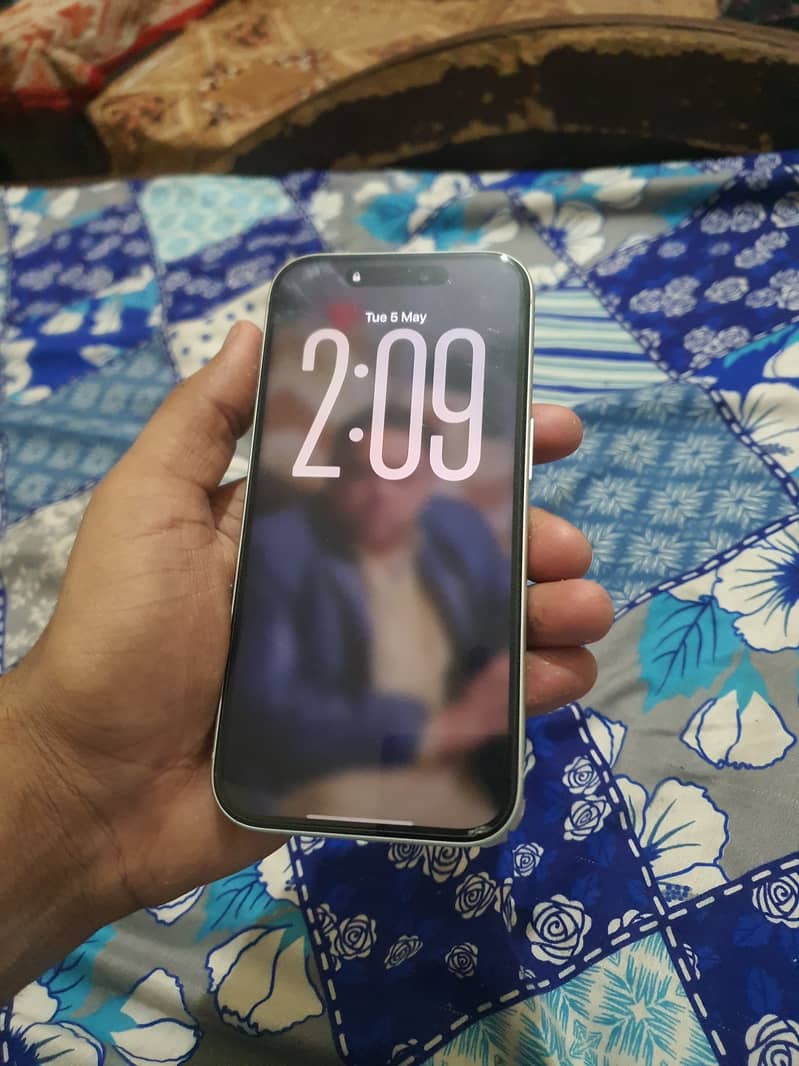 Apple iPhone 17 Pro 1