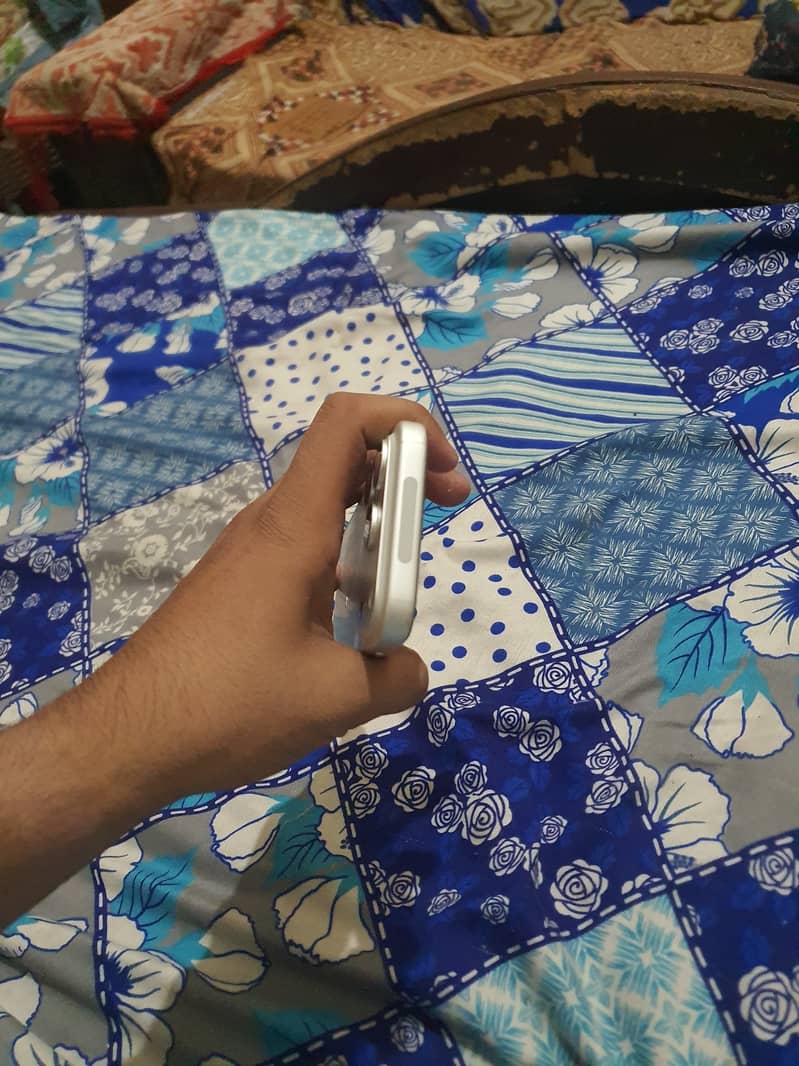 Apple iPhone 17 Pro 2