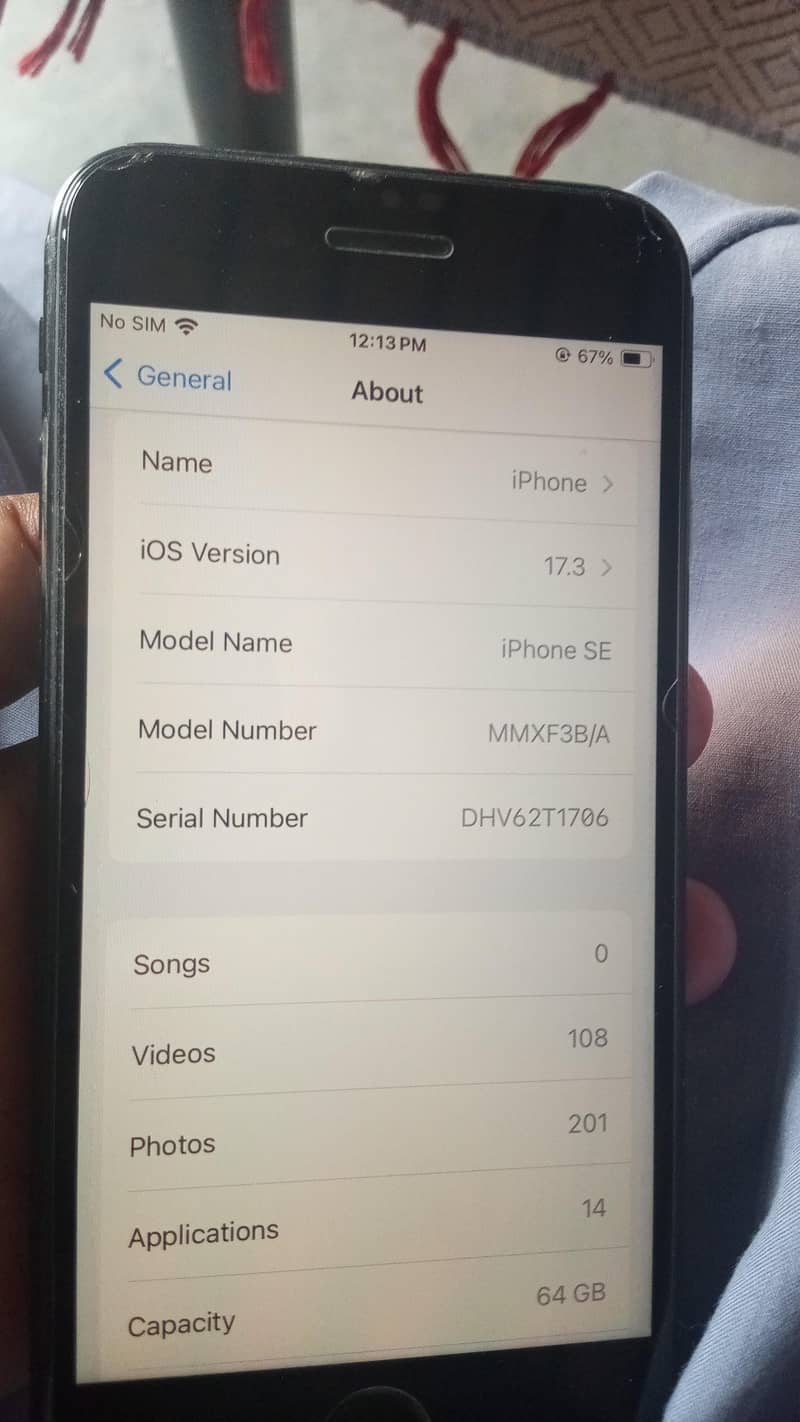 Apple iPhone SE third generation 1