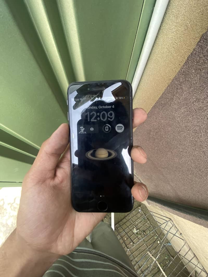 Apple iPhone 8 2