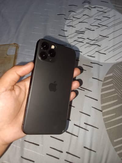 Iphone 11 pro urgent sale 10/9