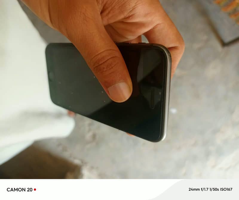 Apple iPhone 8 1