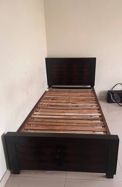 SINGLE BED FOR SALE