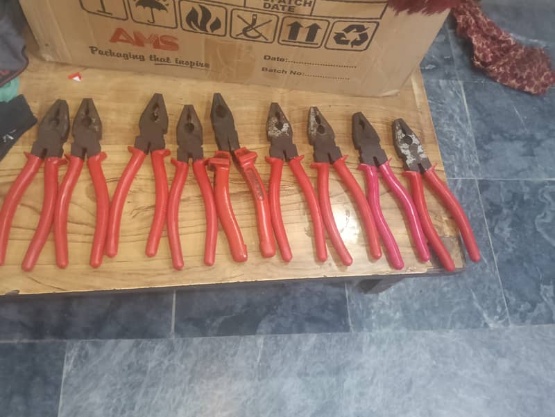 Plas Tool 0