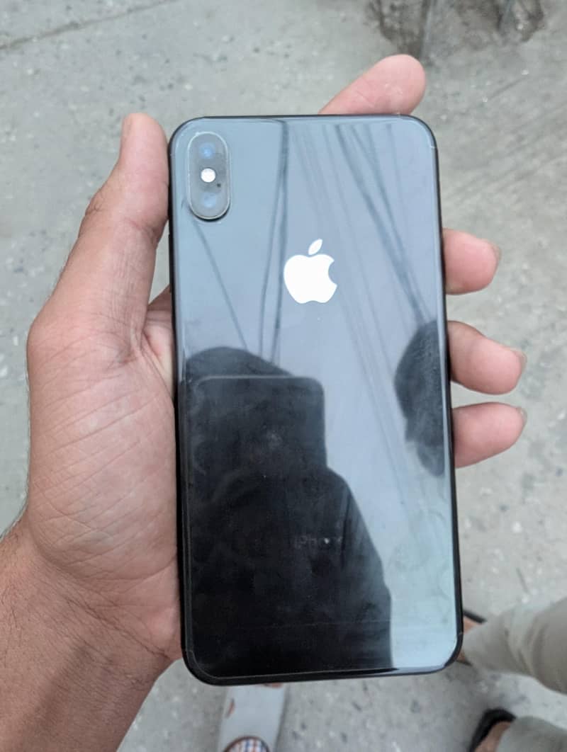 Apple iPhone XS Max 6