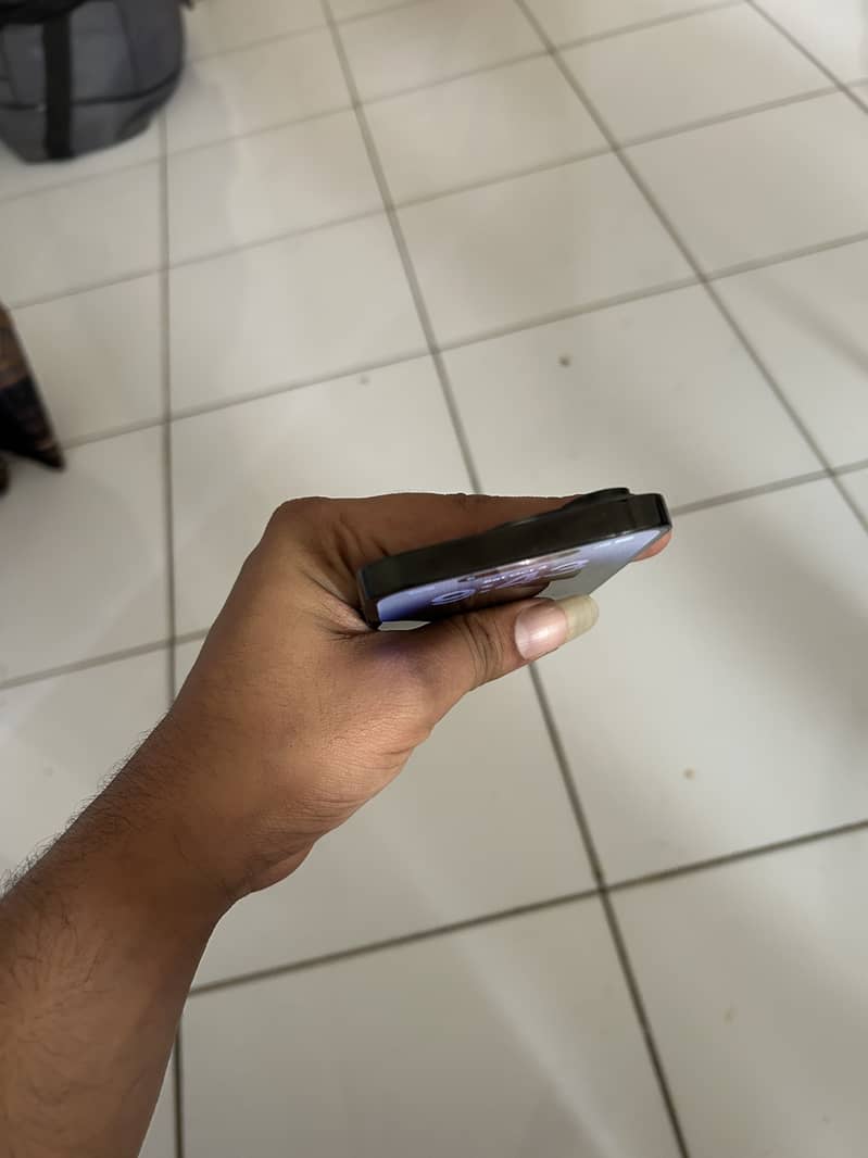 Apple iPhone 14 Pro 3