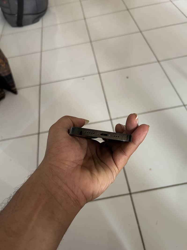 Apple iPhone 14 Pro 4