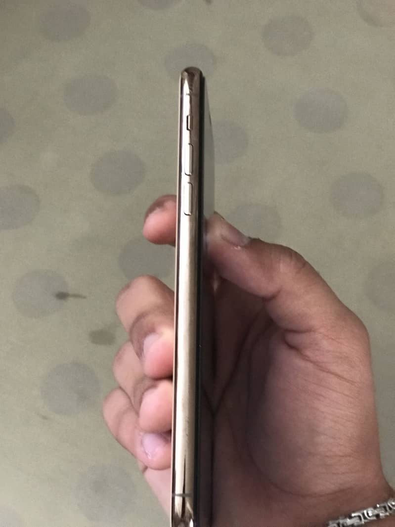 iPhone 11 pro max 3
