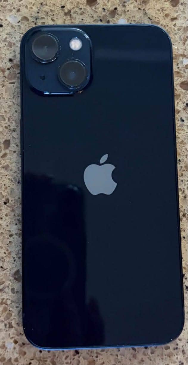Apple iPhone 13 0