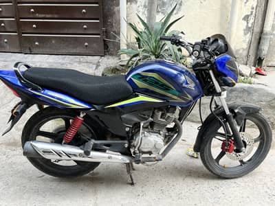 HONDA CB 125F
