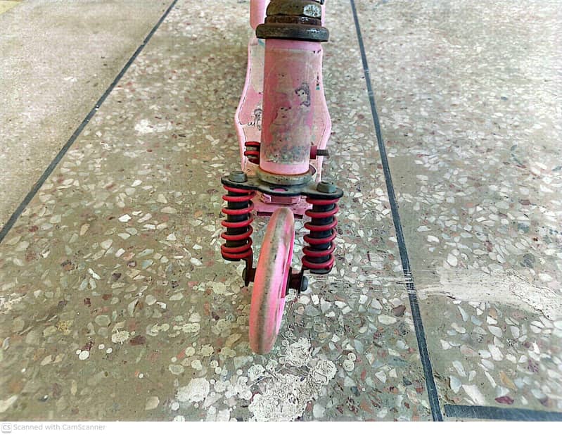 scooty 2