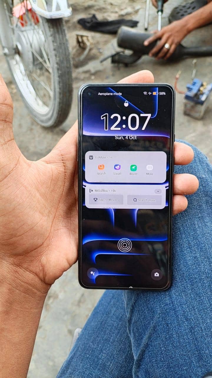 One Plus 9R 1