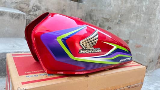 Honda 125 Genuine Fuel Tank