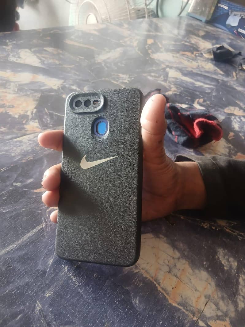 OPPO A5 8