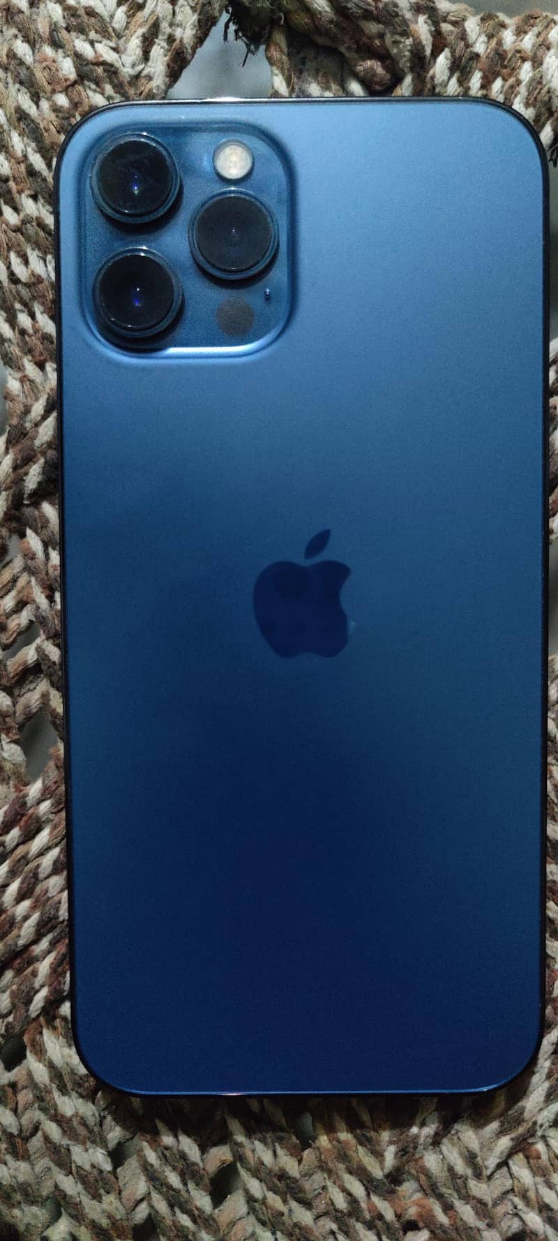 Apple iPhone 12 Pro Max 1
