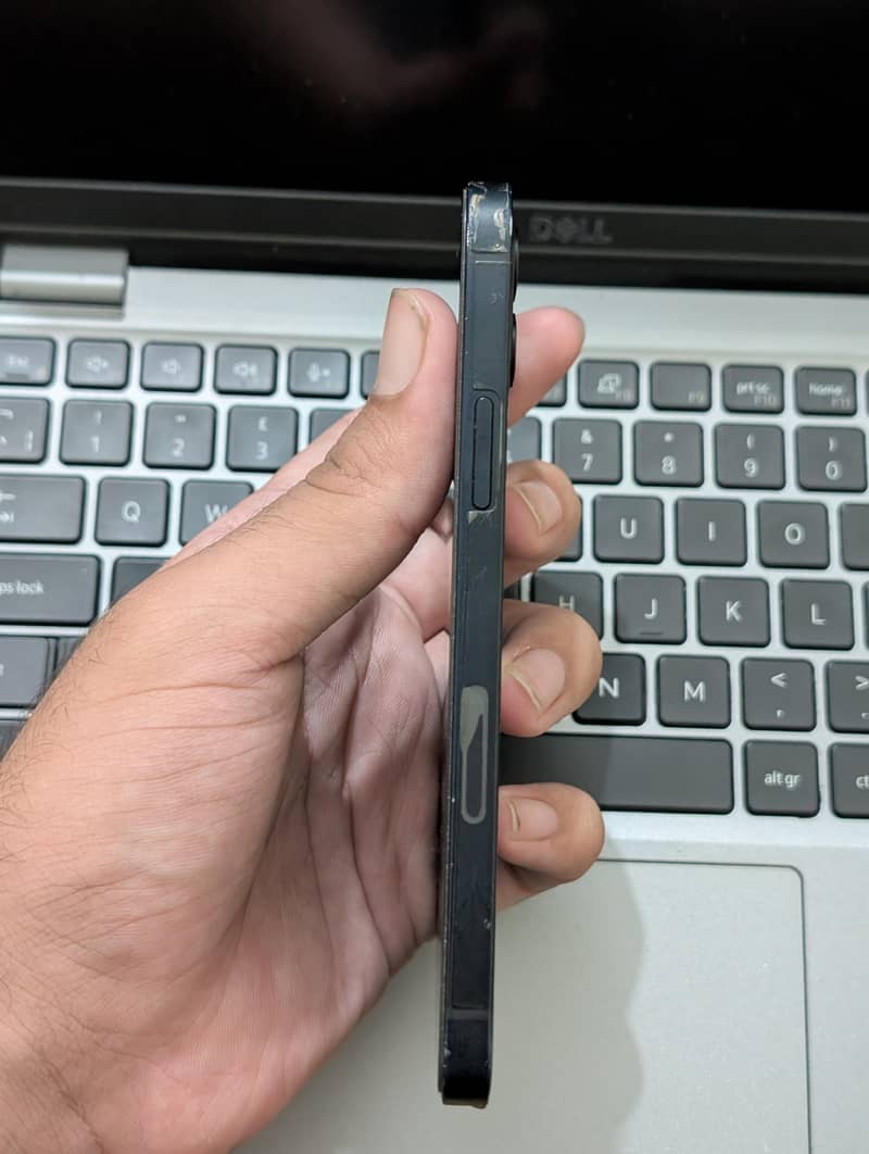 Apple iPhone 12 1