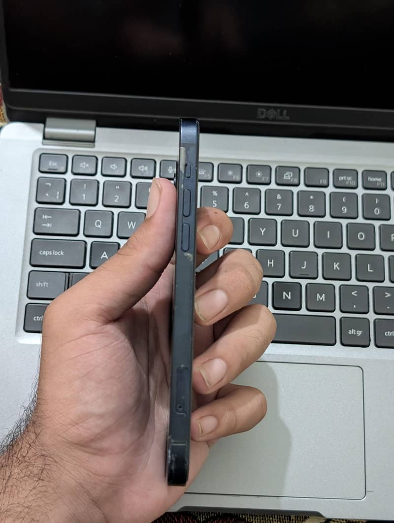 Apple iPhone 12 2