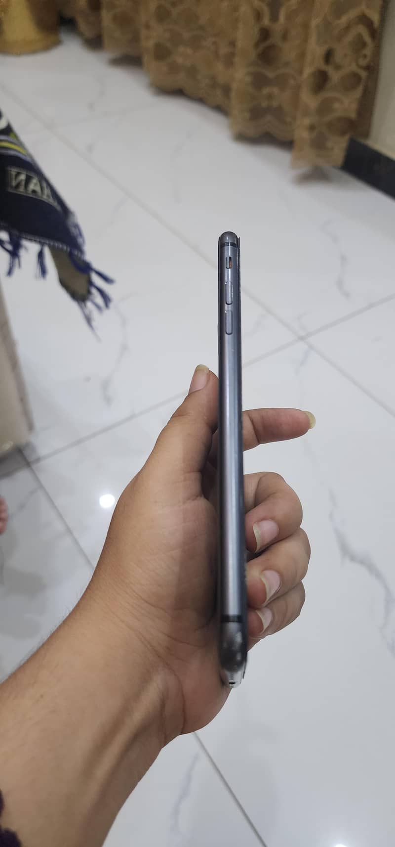 Apple iPhone 8 Plus 2