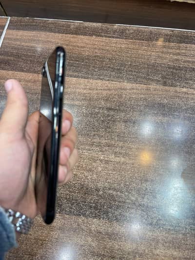 Apple iPhone 7