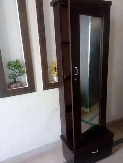 Mirror plus cupboard wooden