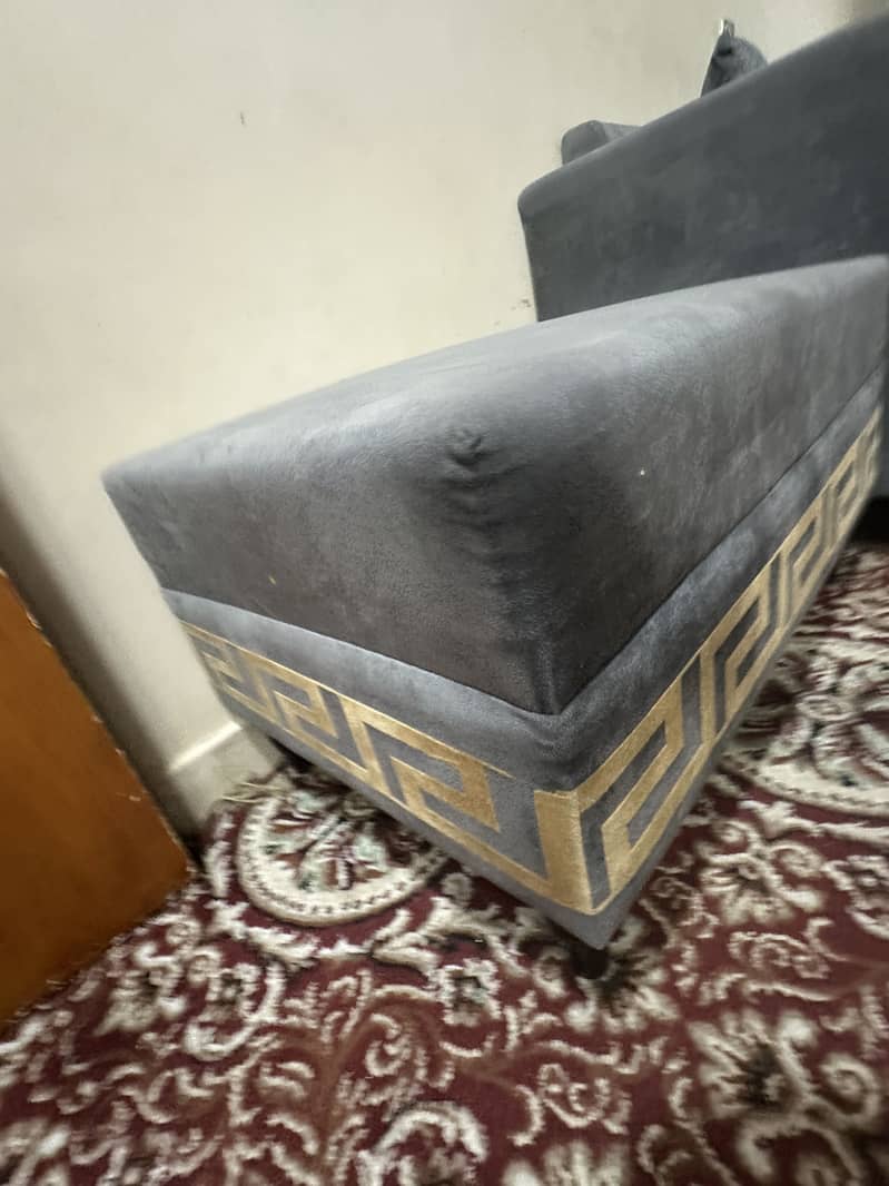 L-Shape sofa 4