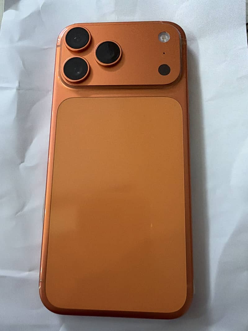 Apple iPhone 17 Pro Max 1