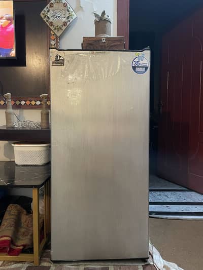 Dawlance Refrigerator – 35% Energy Saving | Excellent Condition