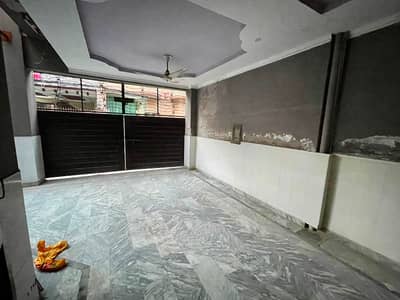 12 Marla 5 Bed Full House For Rent in Ali Park with Gas (0335-5779339)