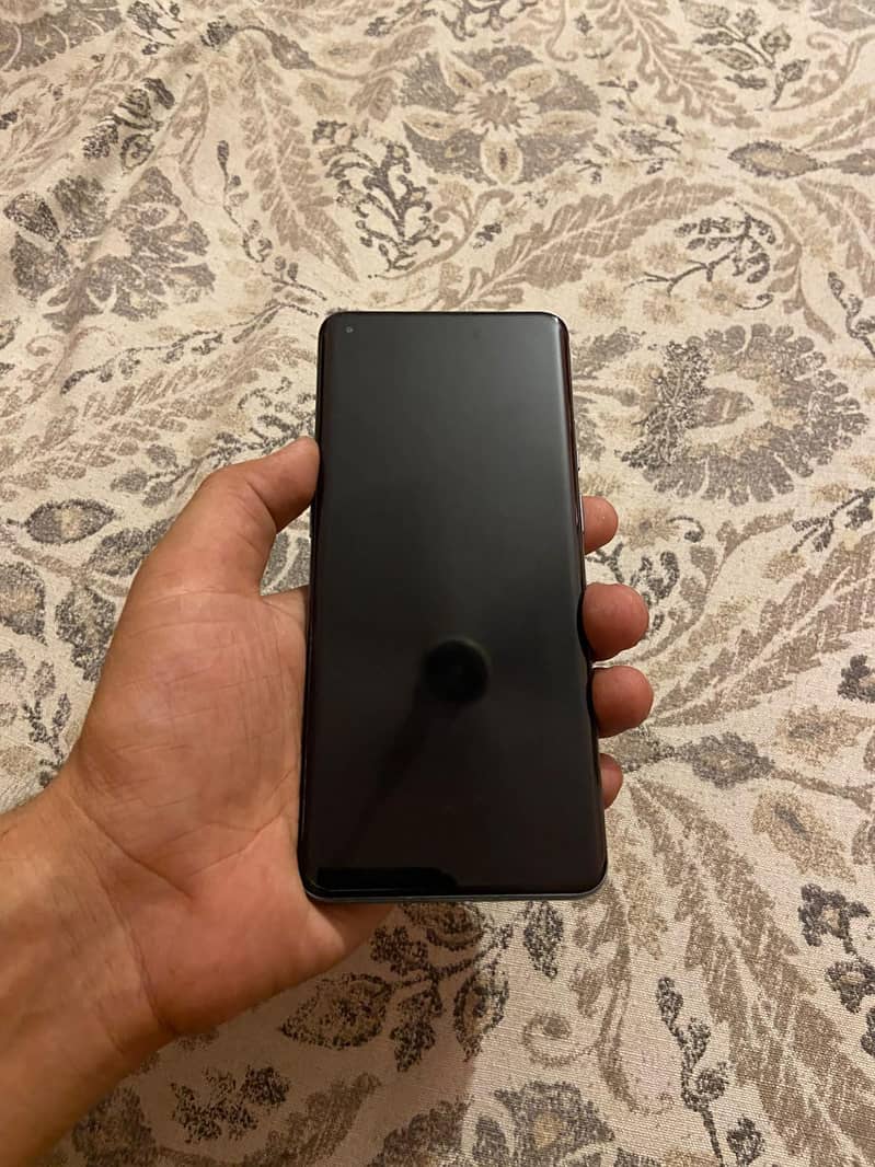 One Plus 9 Pro 4