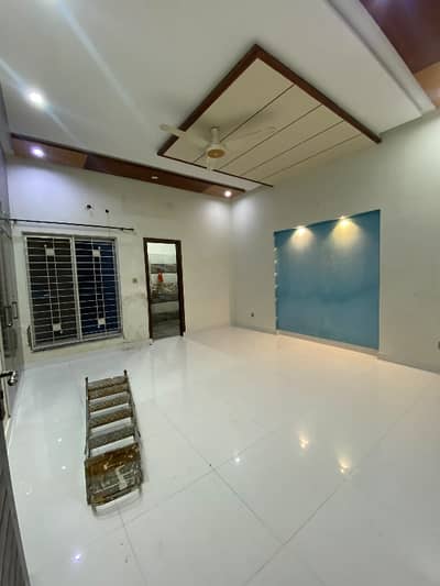 Vip 10 Marla Upper Portion