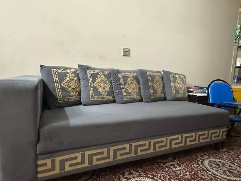 L-shape sofa 0