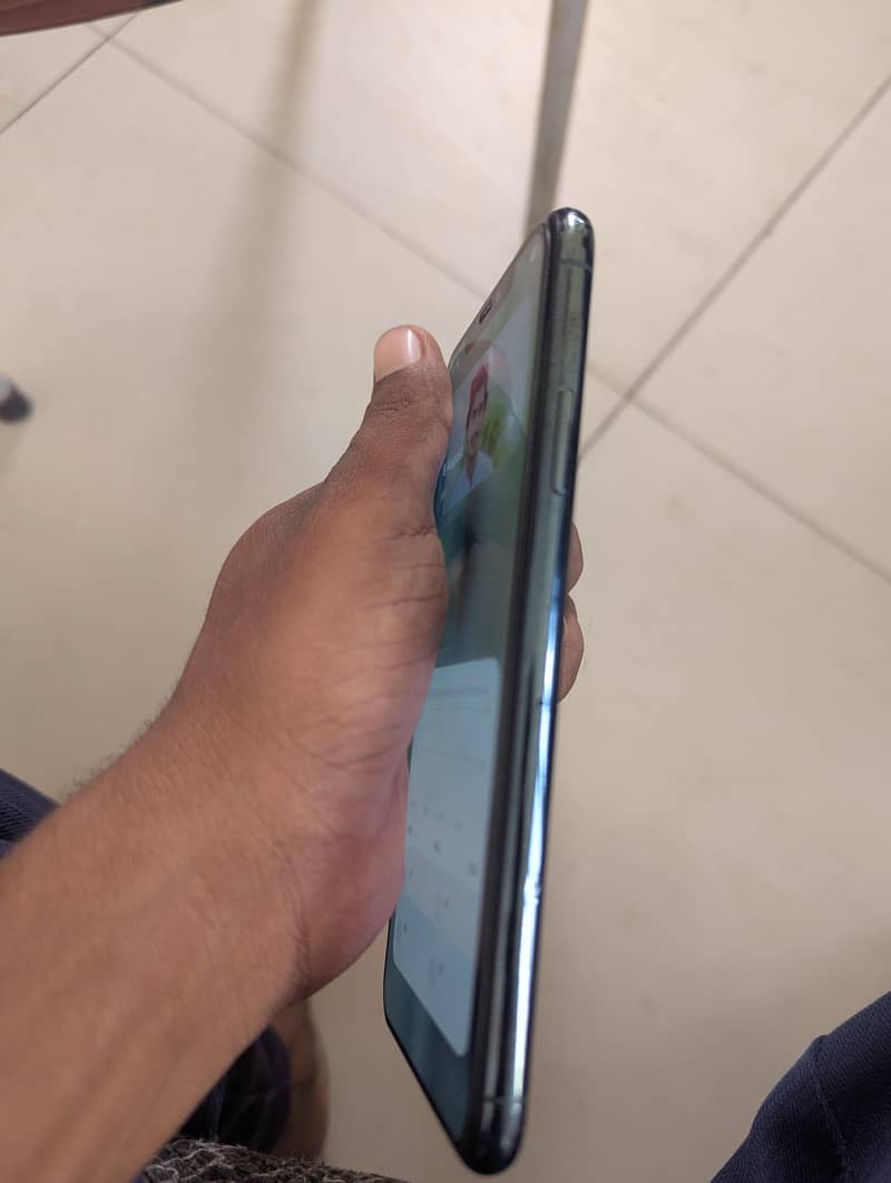 Apple iPhone 11 Pro Max 3