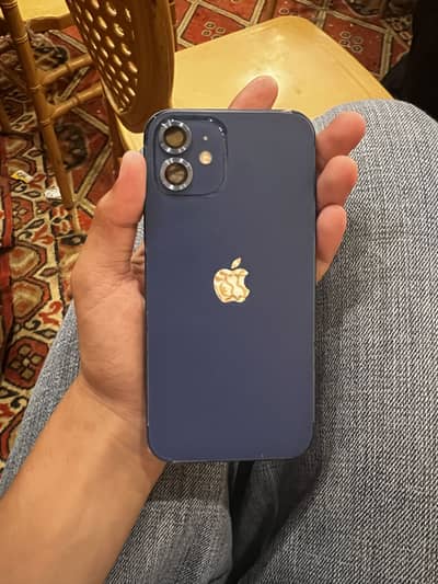 Apple iPhone 12