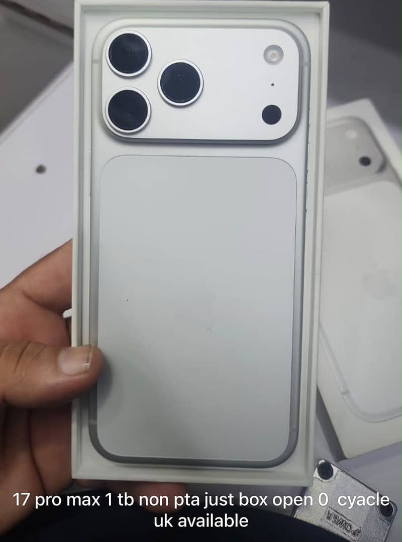 Apple iPhone 17 Pro Max 0
