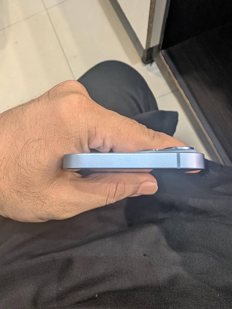Apple iPhone 14 2