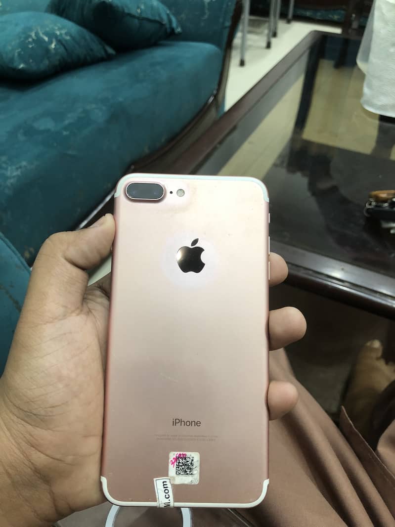 Apple iPhone 7 Plus 0
