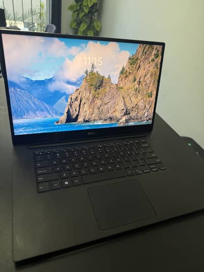 Dell Precision 5540 i7-9th Gen, 4k Touch, 16GB Ram, 512 SSD