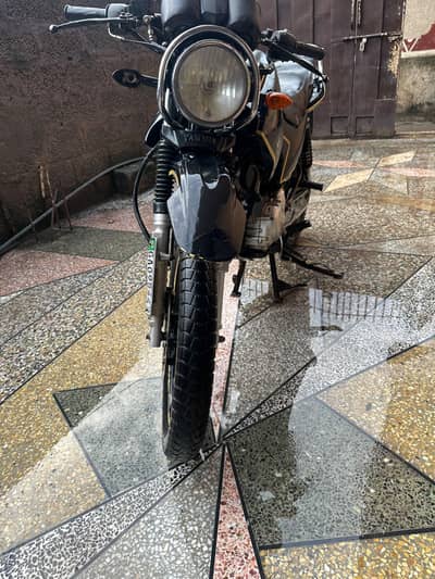 YBR G( Punjab )model 2016 engine 10/10