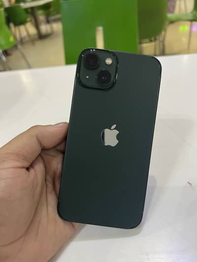 Apple iPhone 13