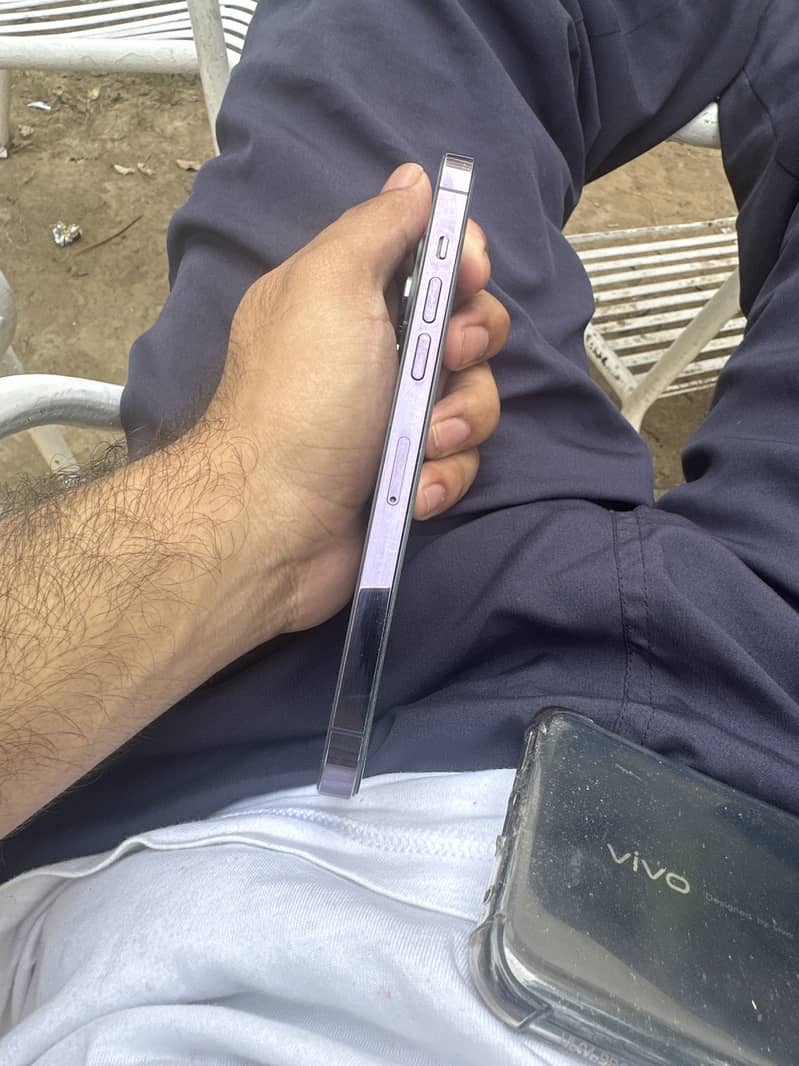 Apple iPhone 14 Pro Max 2