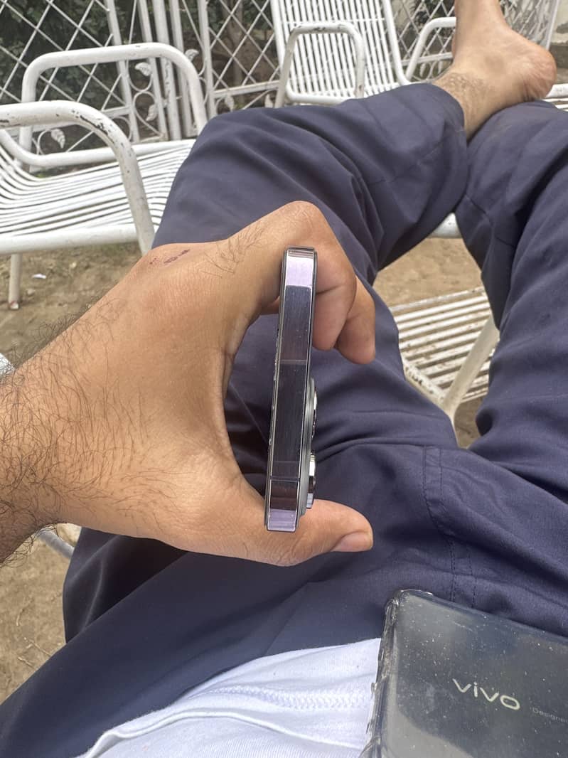 Apple iPhone 14 Pro Max 3