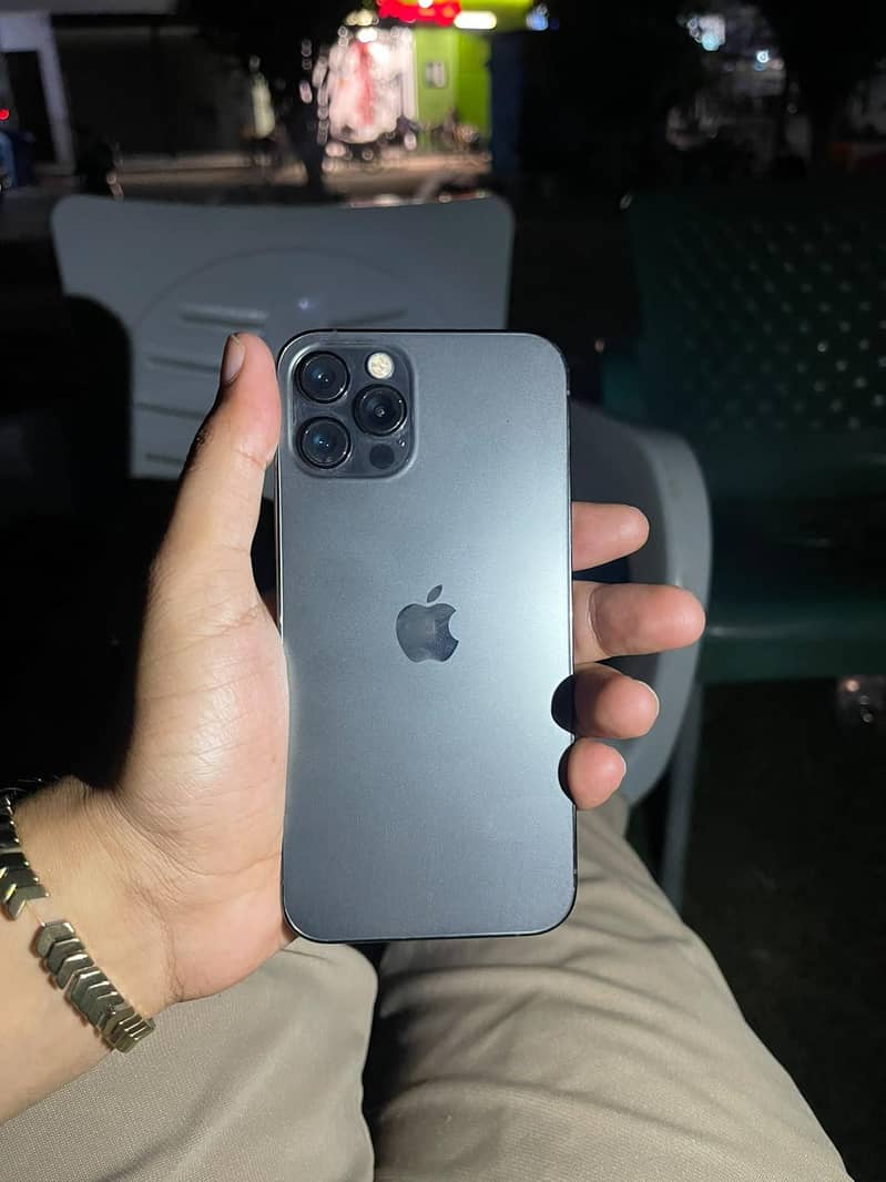 Apple iPhone 12 Pro 0