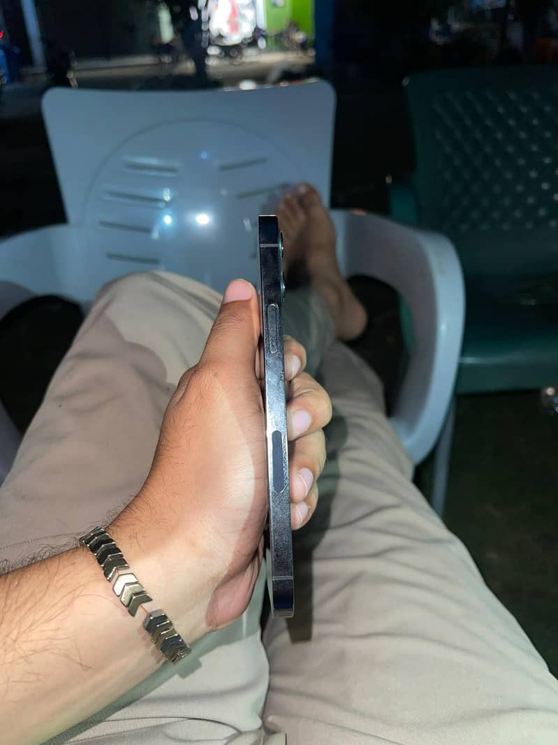 Apple iPhone 12 Pro 1
