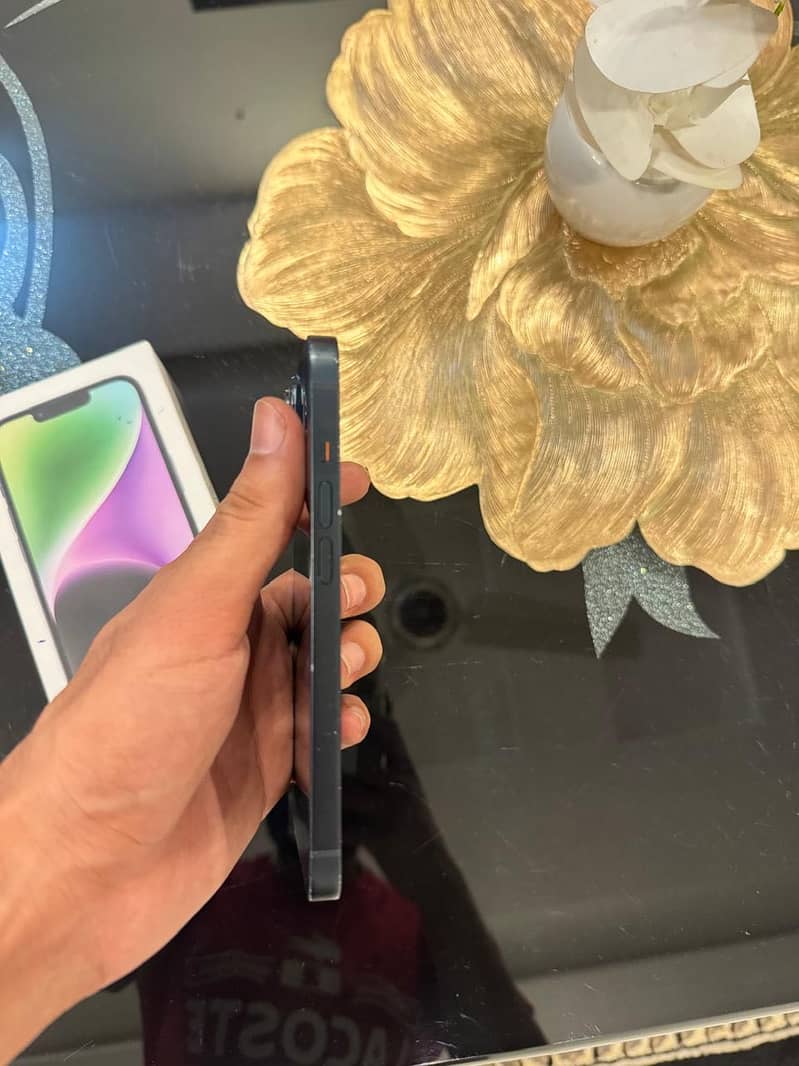 Apple iPhone 14 2