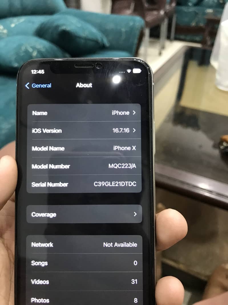 Apple iPhone X 4